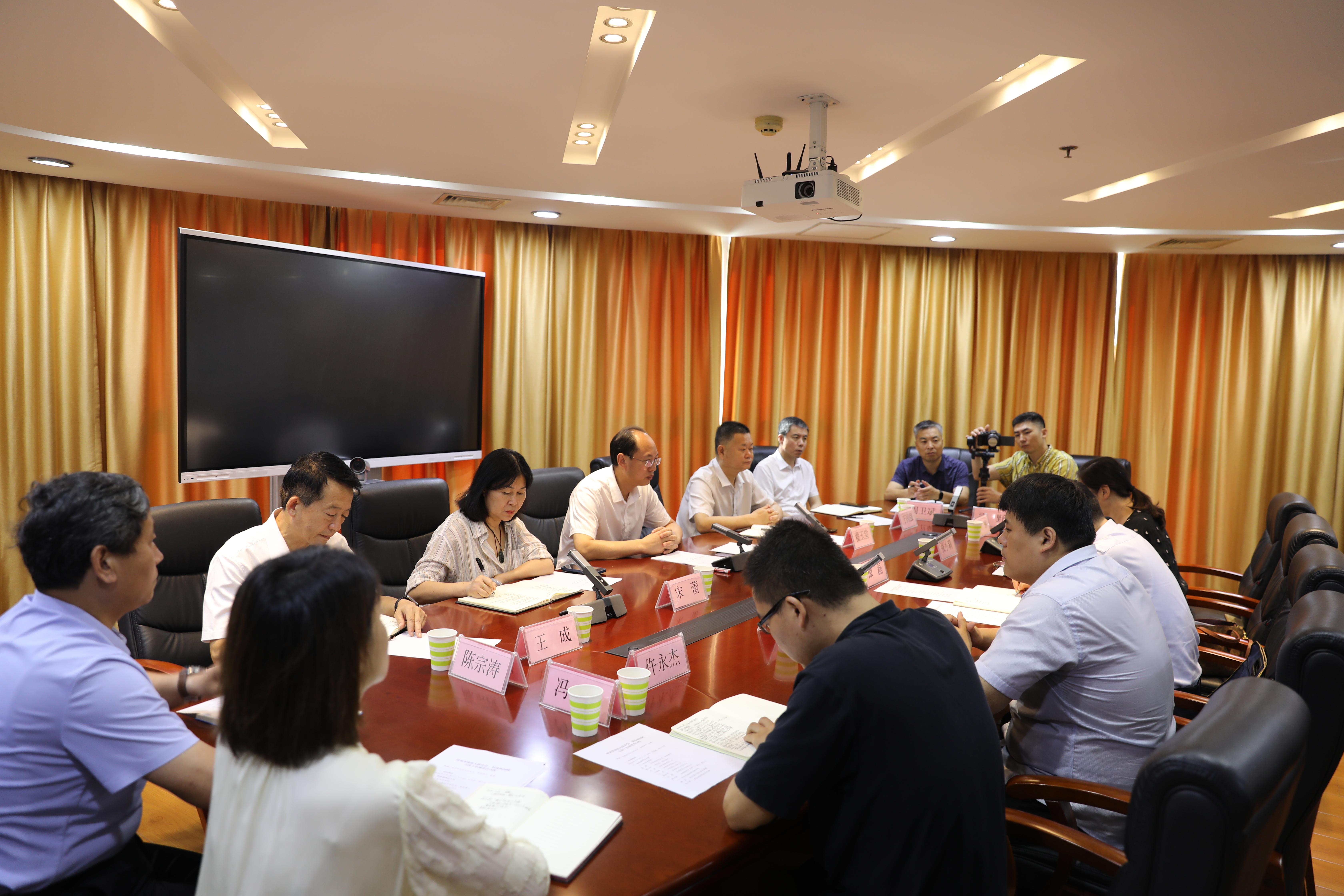 1724895349083034844.jpg 省残联与群众新闻网举行残疾人事业宣传工作座11.jpg